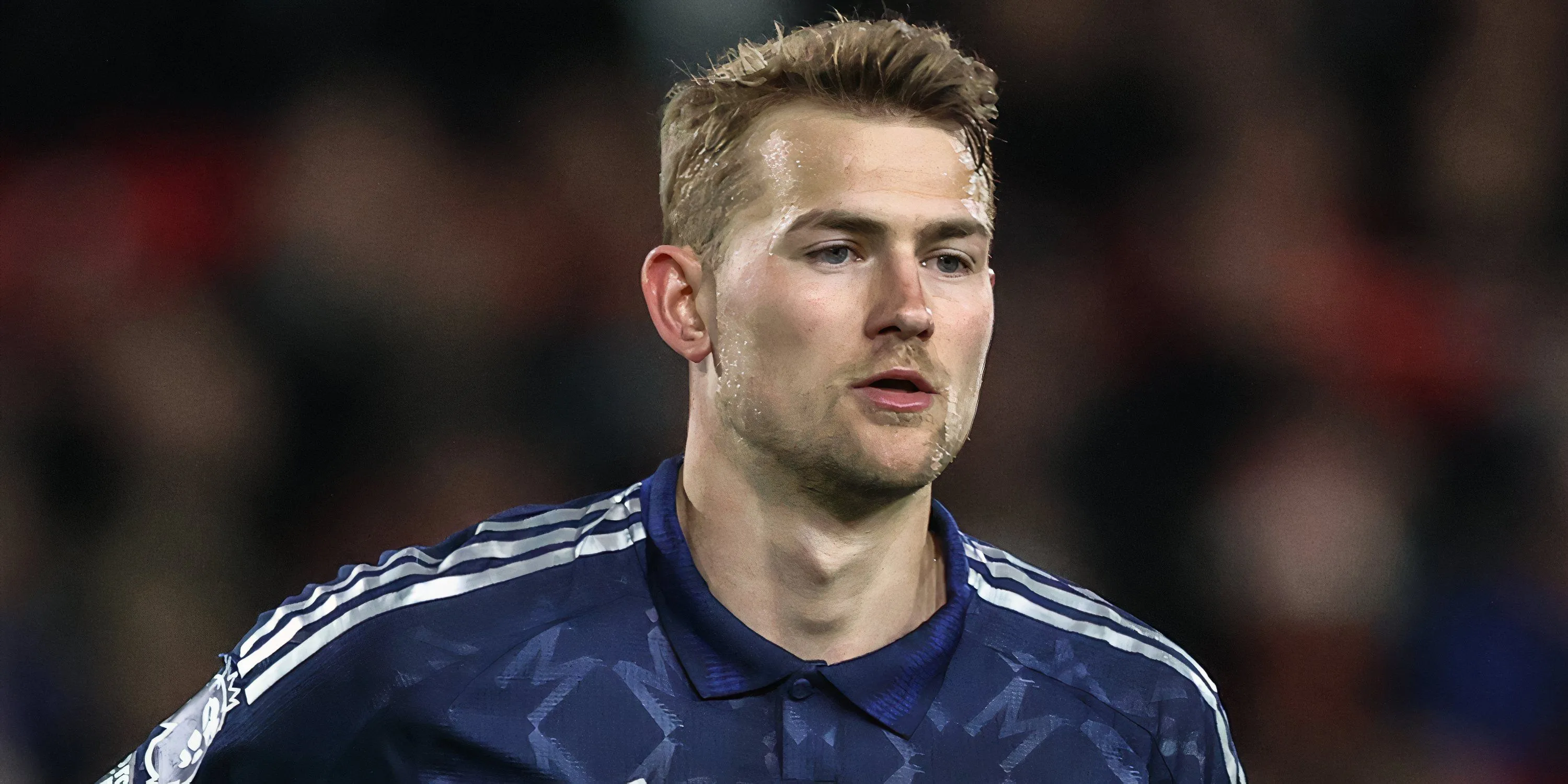 Matthijs de Ligt trong màu áo Man Utd trước khi dính chấn thương nghiêm trọng