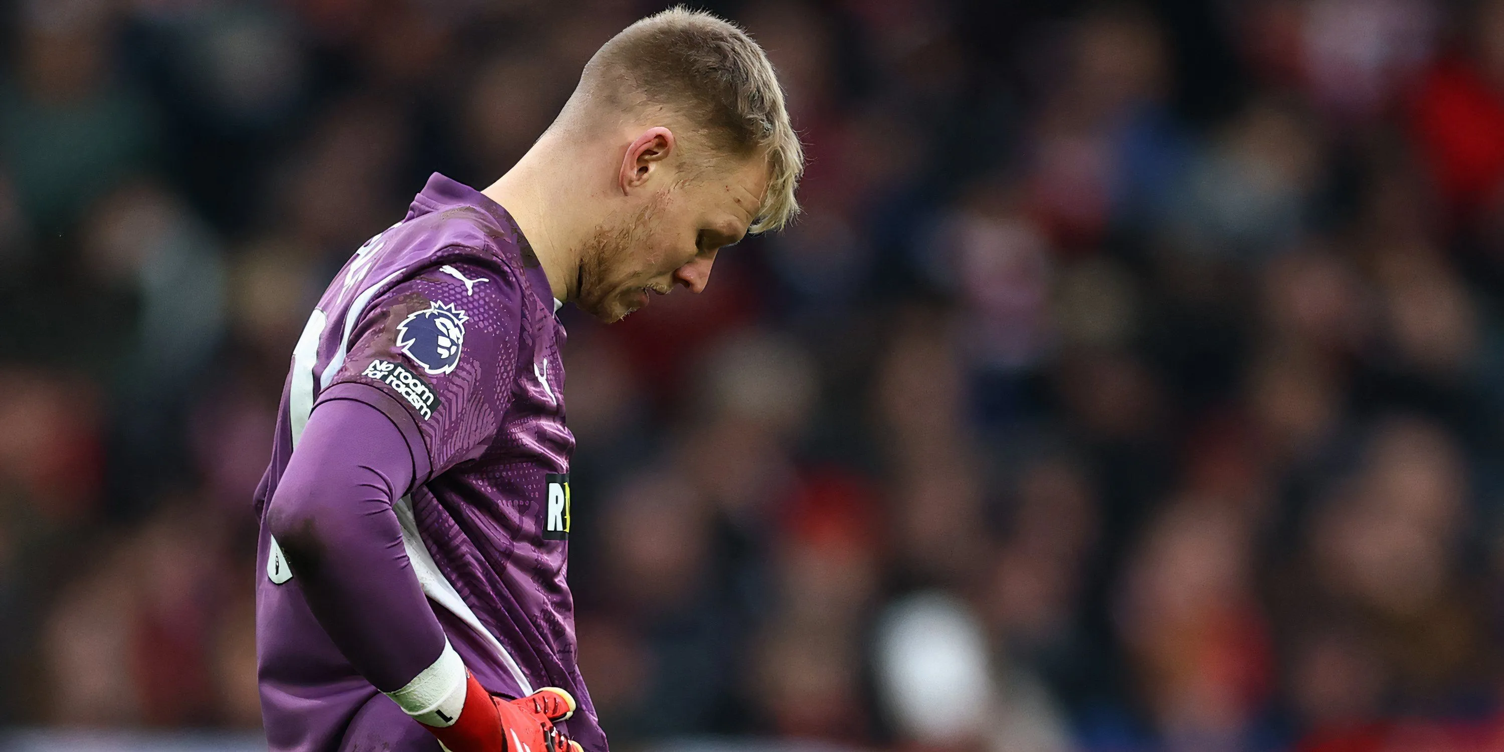 Thủ môn Aaron Ramsdale trong màu áo Southampton được West Ham quan tâm