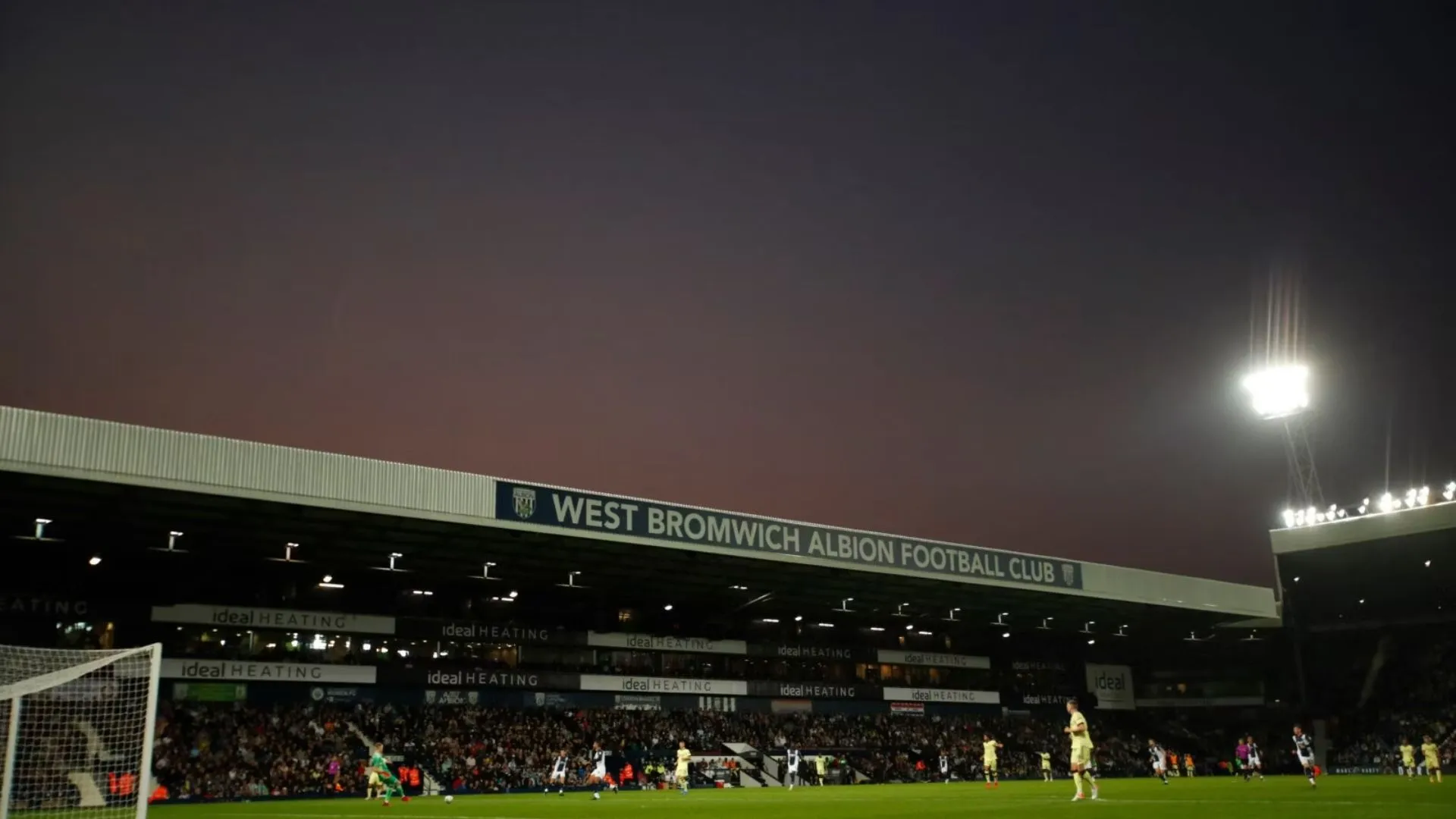 Toàn cảnh sân vận động The Hawthorns của West Bromwich Albion, một bến đỗ tiềm năng cho Kwame Poku