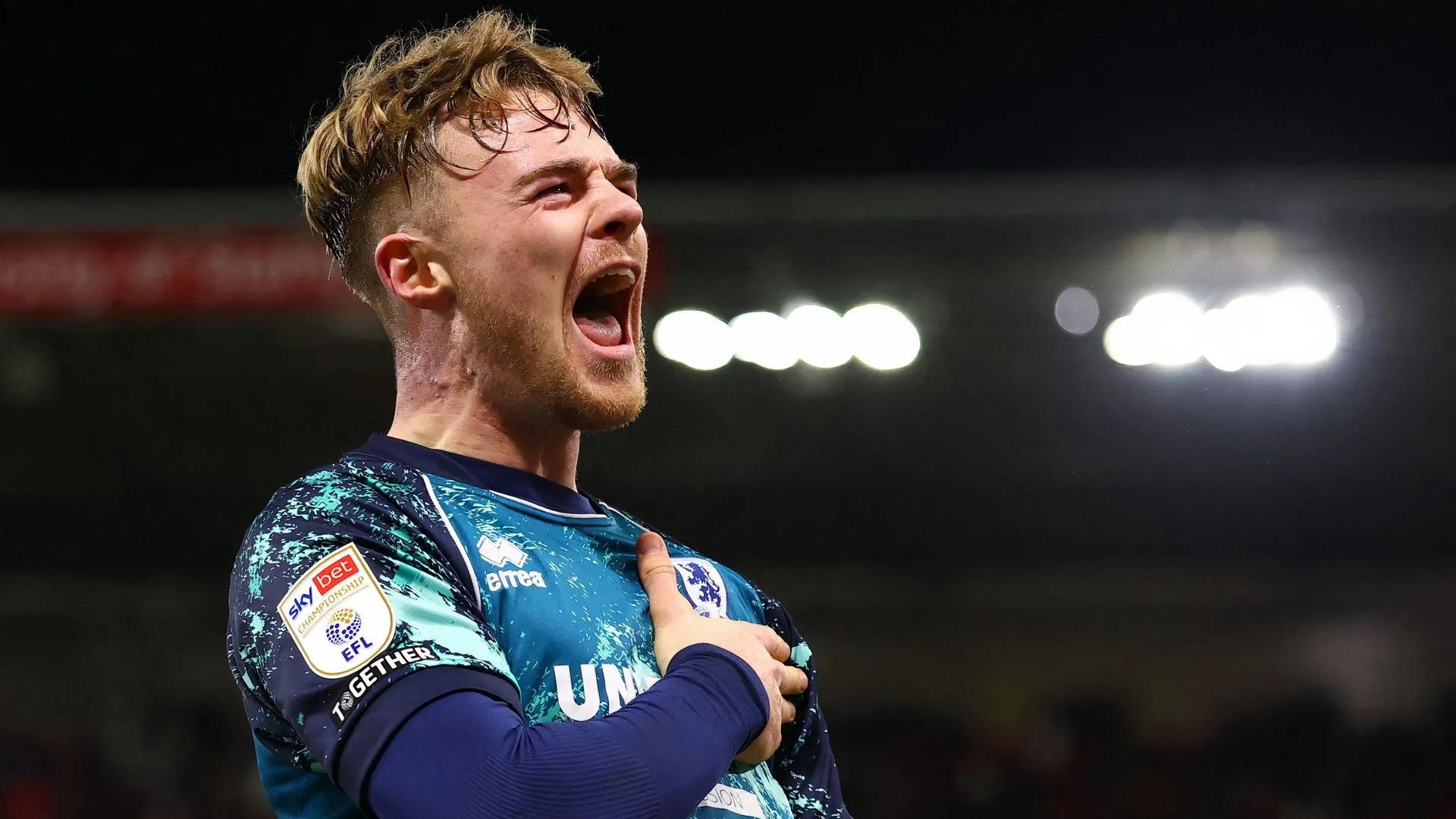 Aston Villa: Lịch Sử Hào Hùng Của Một Gã Khổng Lồ Bóng Đá Anh