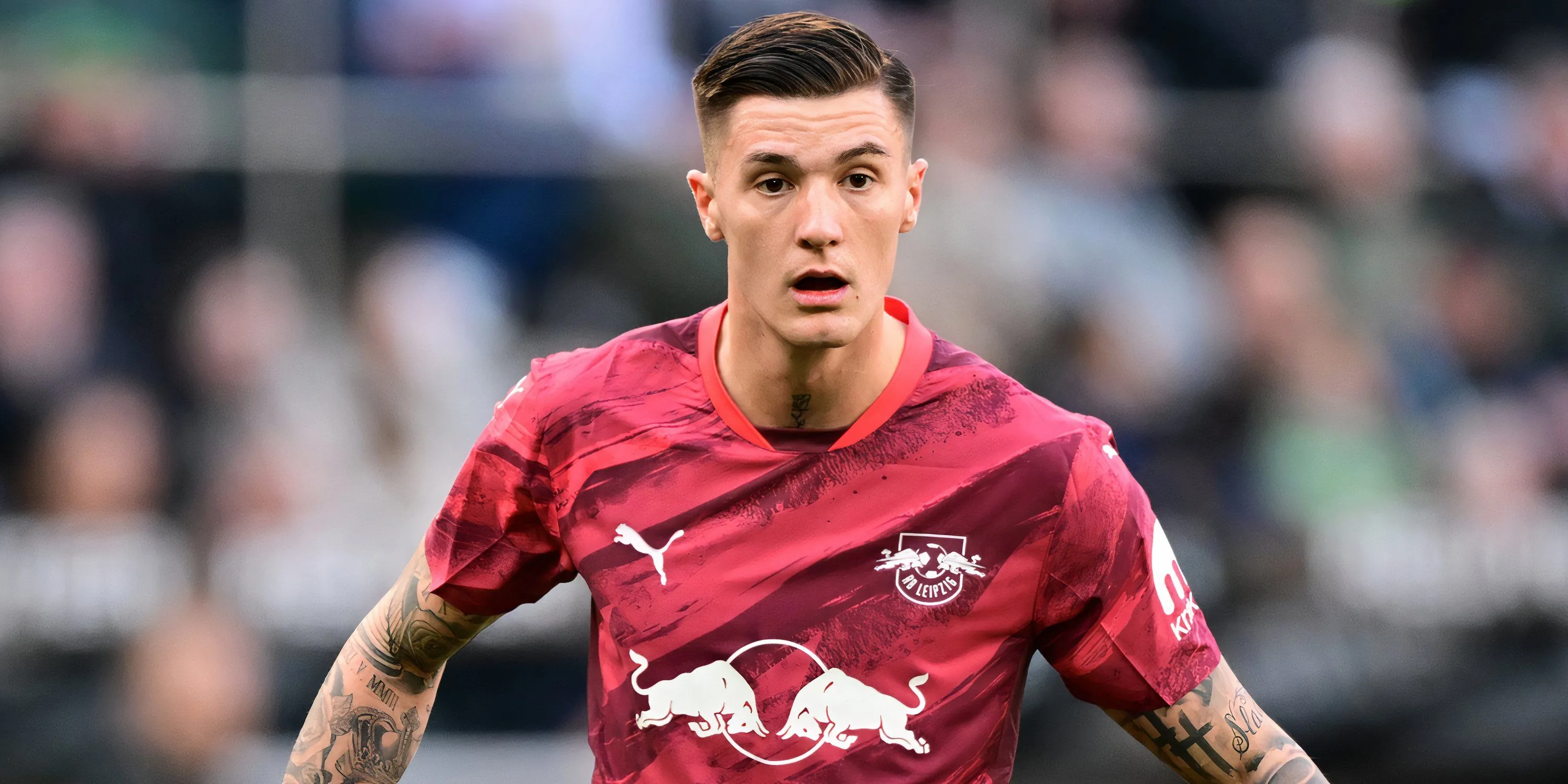 Tiền đạo Benjamin Sesko, người được cho là đang đàm phán với Arsenal