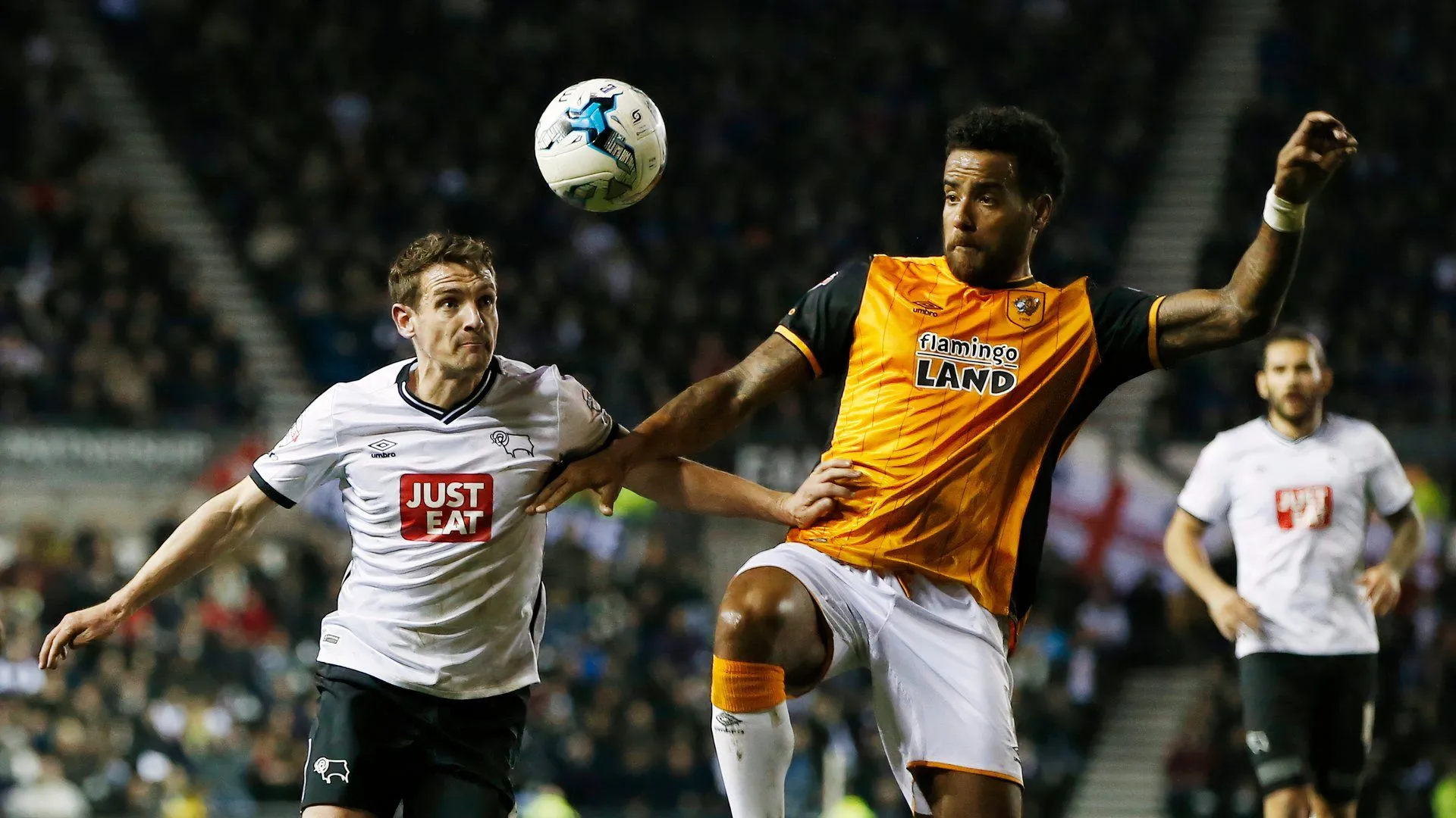 Các cầu thủ Derby County trong trận đấu quan trọng tại Championship, mùa giải Tom Ince thi đấu nổi bật