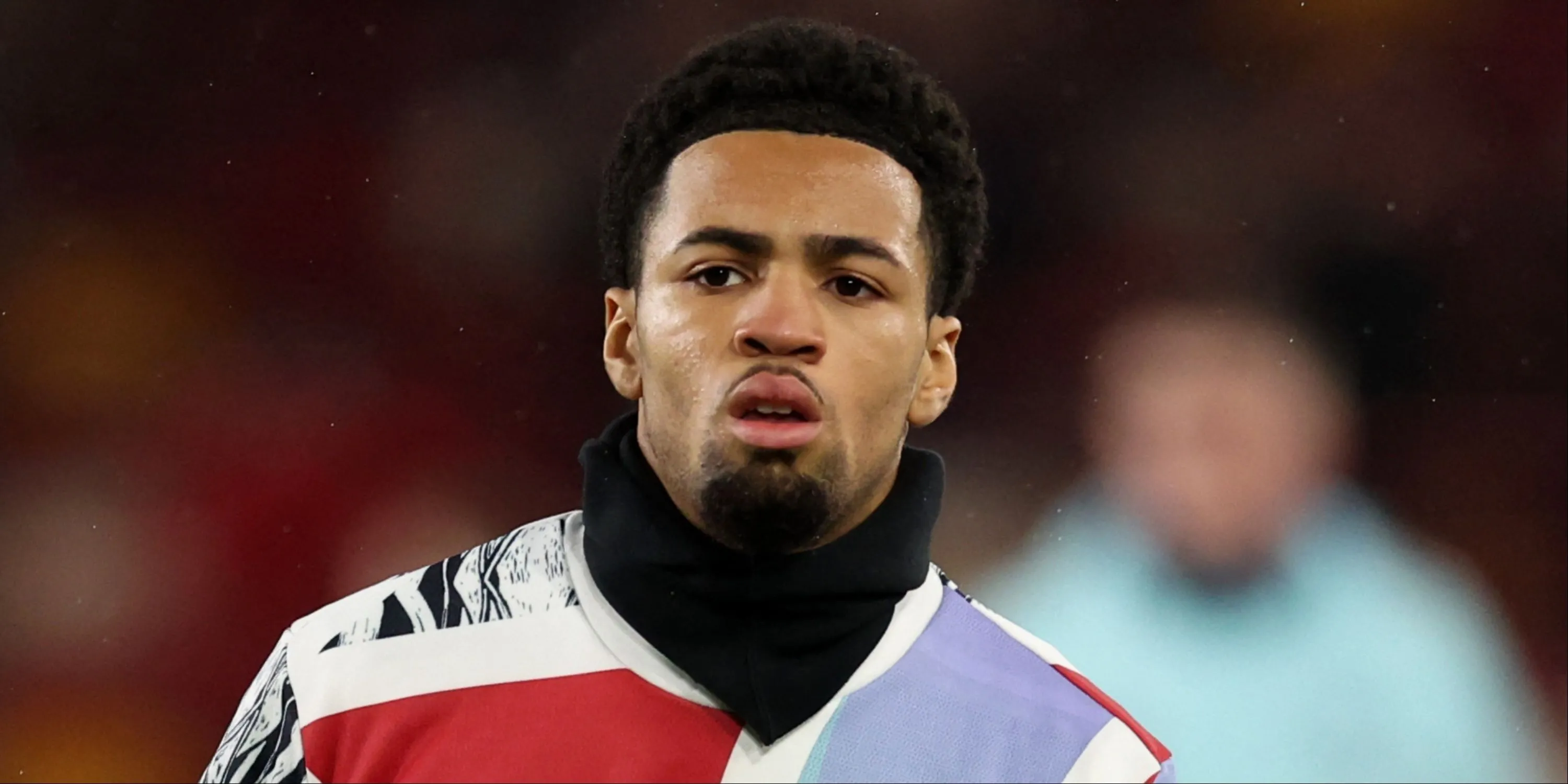 Ethan Nwaneri tài năng trẻ của Arsenal trong một trận đấu