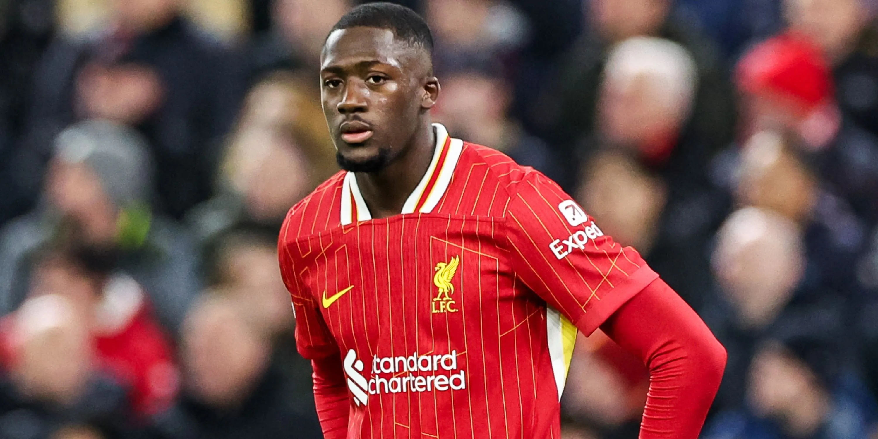Hậu vệ Ibrahima Konate trong màu áo Liverpool, mục tiêu chuyển nhượng của Barcelona và Real Madrid.