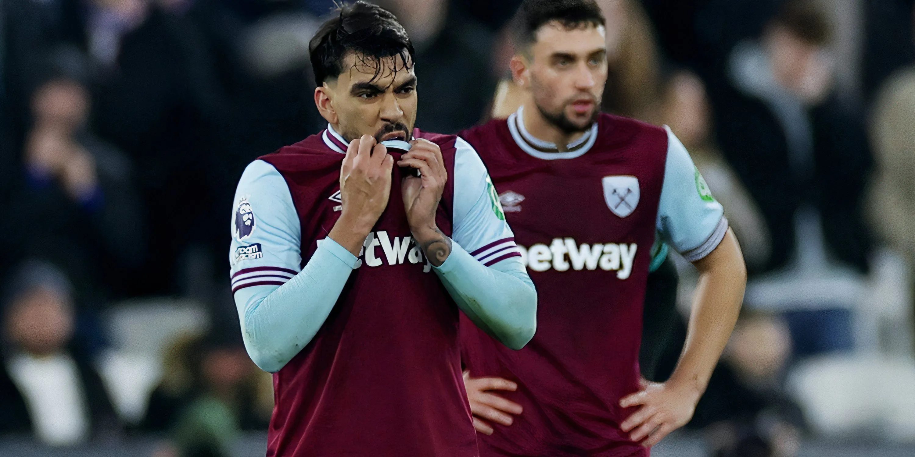 Lucas Paqueta trong trận đấu giữa West Ham và Liverpool tại Ngoại hạng Anh