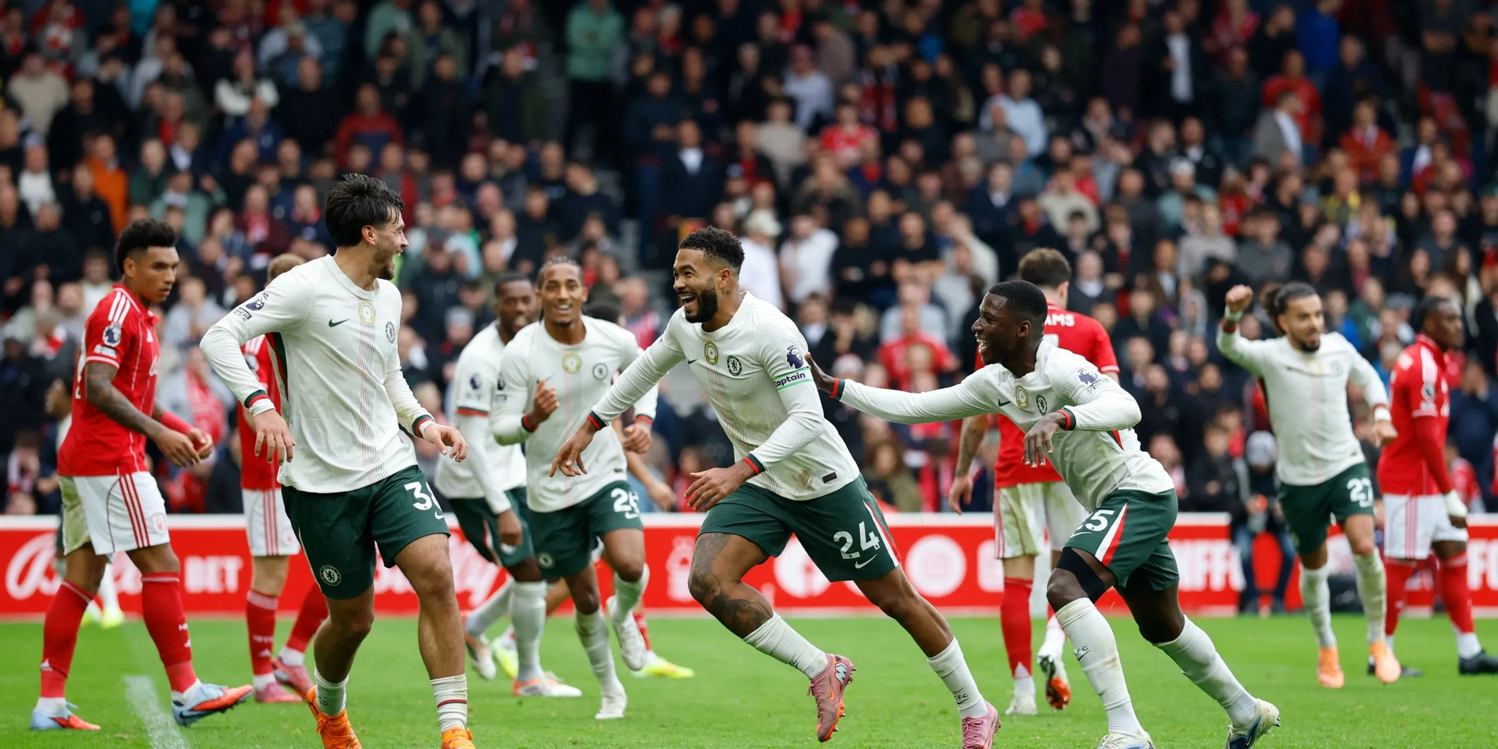 Chelsea tấn công mạnh mẽ sau chiến thắng trước Ajax, phong độ cao của hàng công