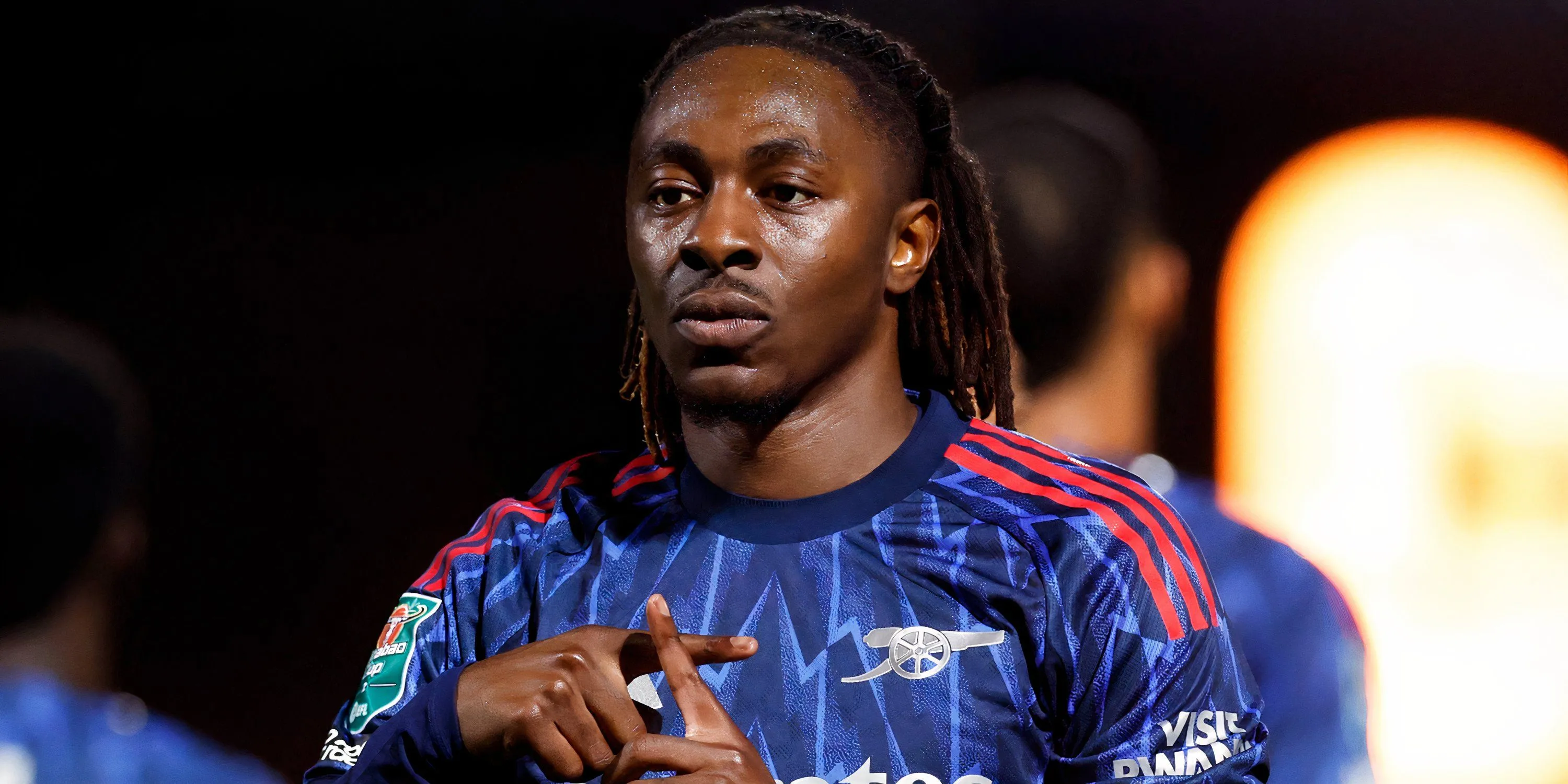 Eberechi Eze thực hiện đường kiến tạo, thể hiện khả năng sáng tạo và drift sang cánh trái