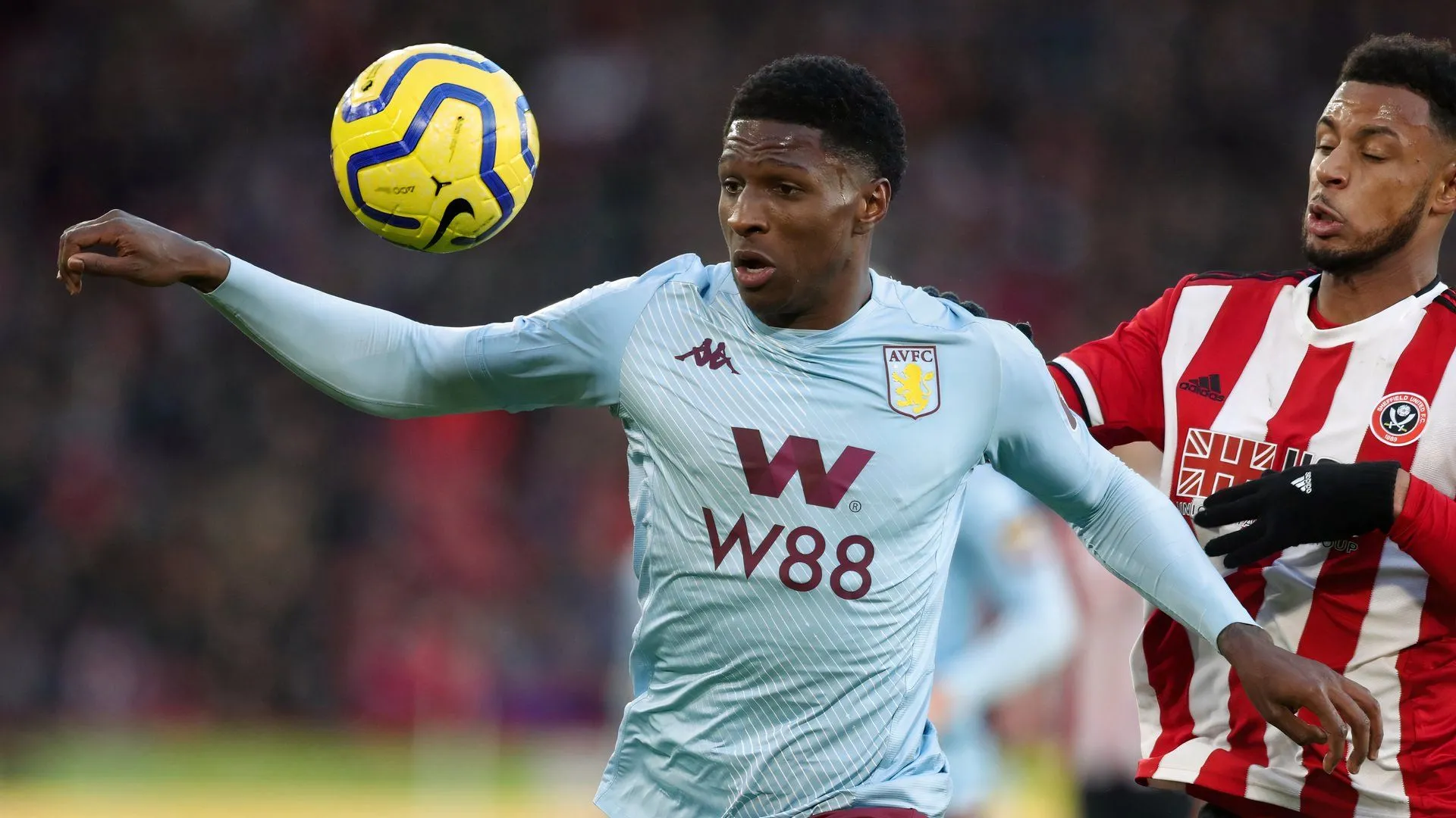 Kortney Hause - trung vệ từng góp công giúp Aston Villa thăng hạng
