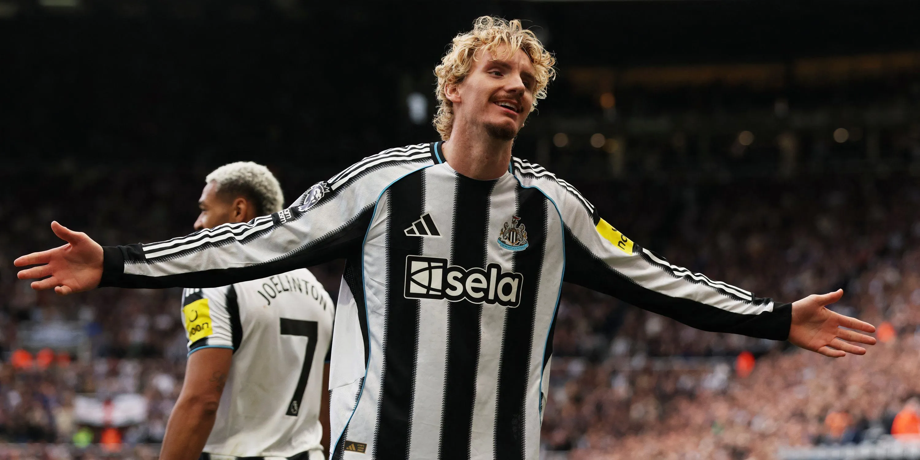 Nick Woltemade ăn mừng sau khi ghi bàn cho Newcastle, thể hiện khởi đầu ấn tượng