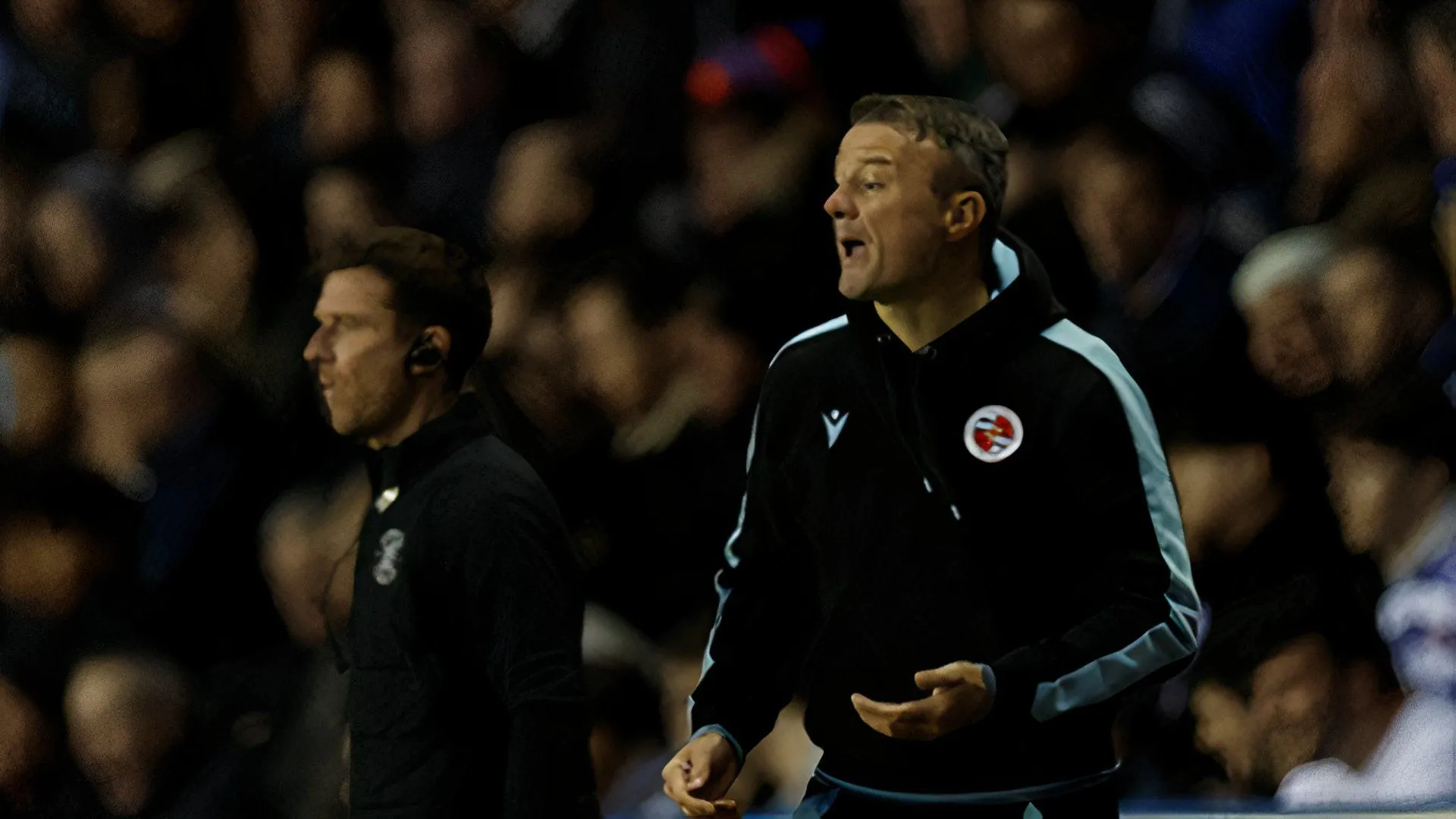 Noel Hunt rời ghế HLV Reading sau trận hòa 1-1 với Doncaster Rovers, CĐV kỳ vọng BLĐ hành động nhanh chóng