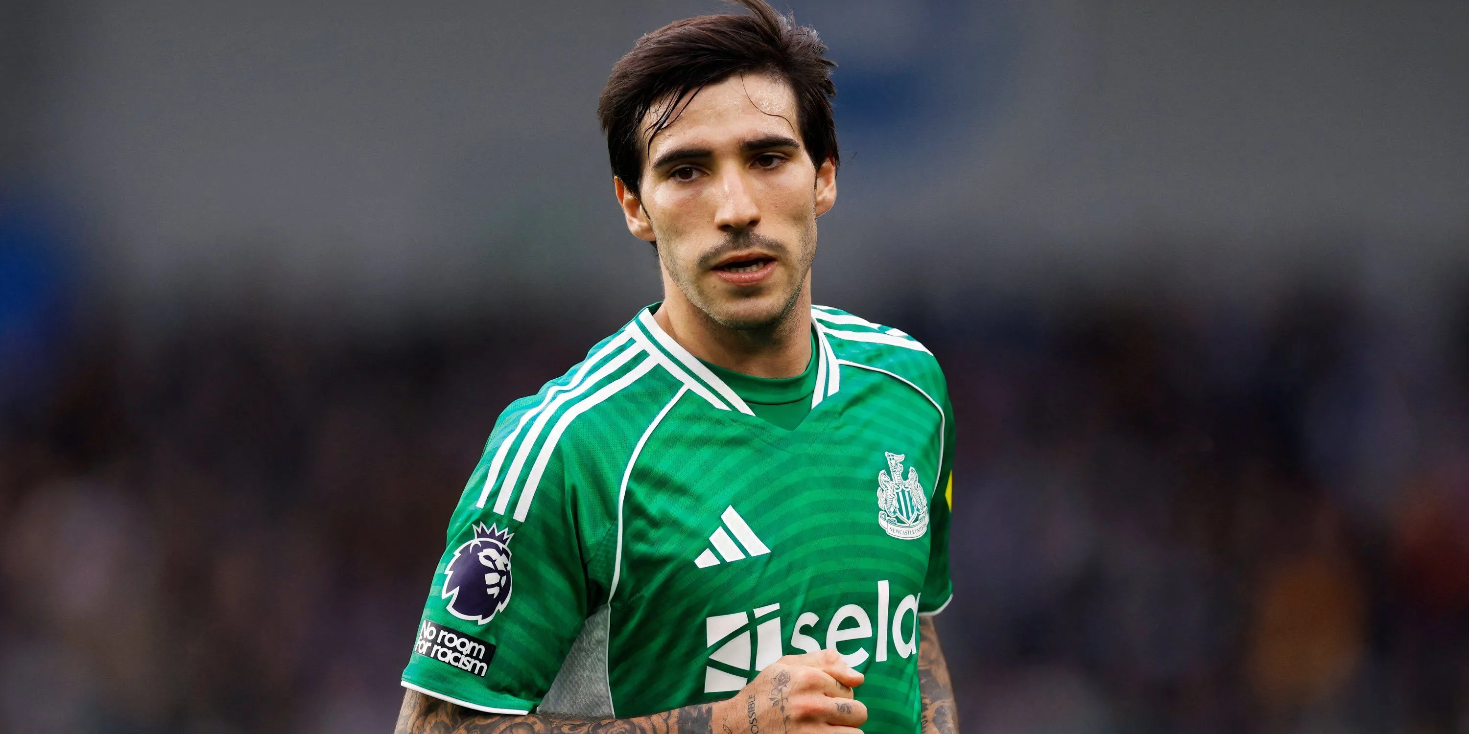 Sandro Tonali trong buổi tập, thể hiện sự quan trọng ở tuyến giữa Newcastle